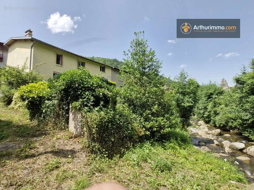 Maison à MONTFERRIER