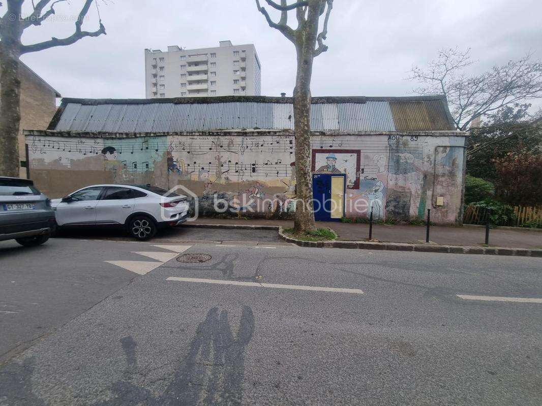 Appartement à L'ILE-SAINT-DENIS