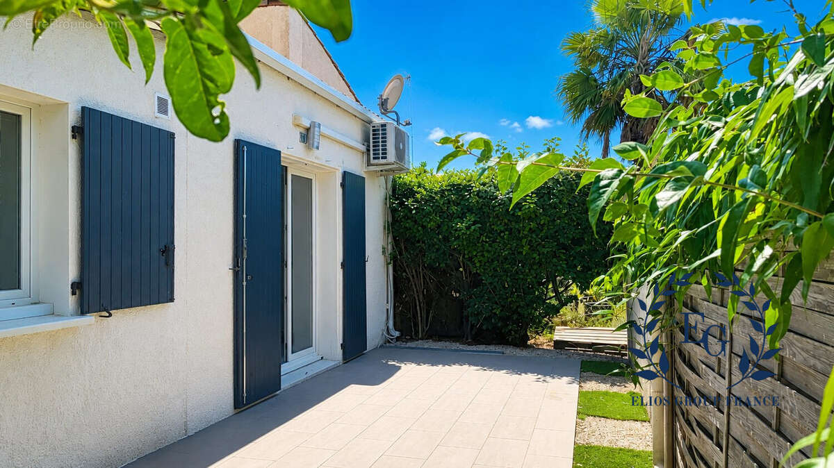 Maison à VIC-LA-GARDIOLE