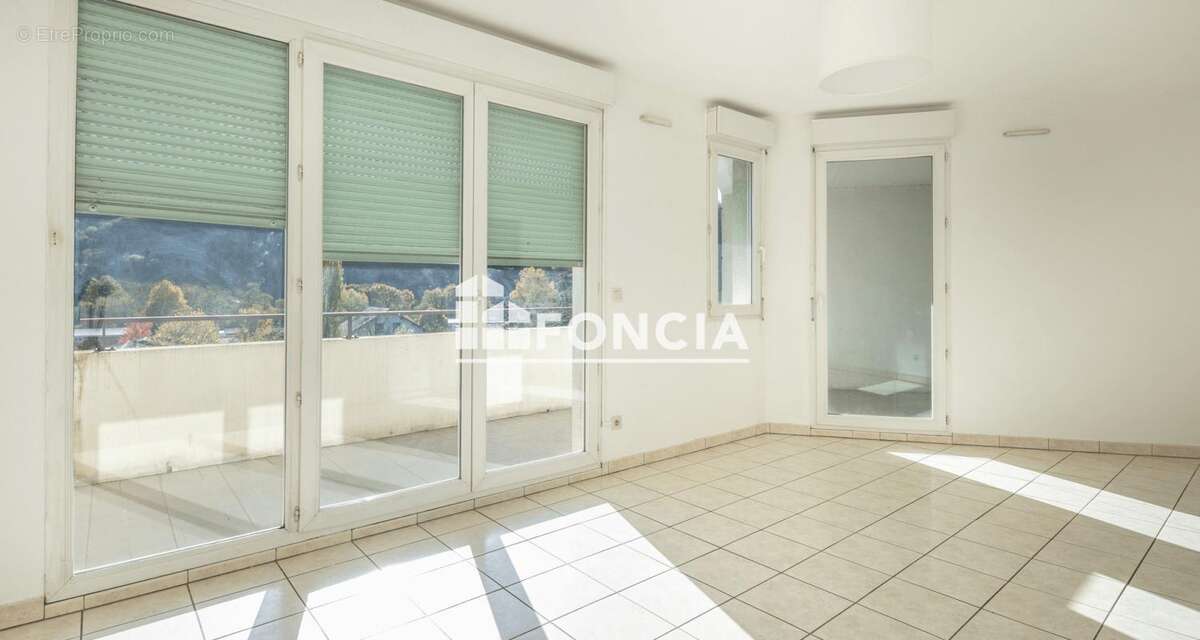 Appartement à ECHIROLLES