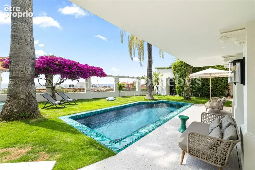 Nice Mont Boron Cap de Nice, Maison de Maître de 227 m² avec cinq chambres et piscine - photo 8