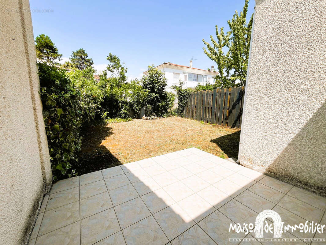 Maison -  4 pieces - vie de plain-pied possible- jardin - garage - - photo 2