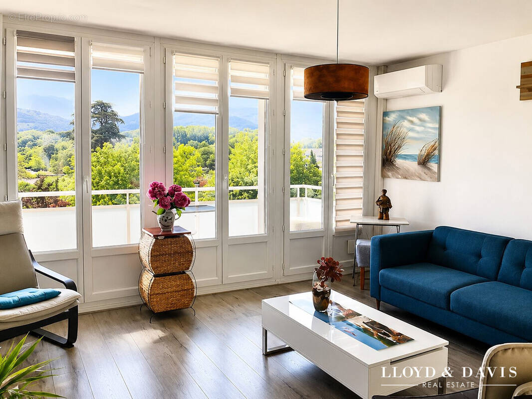 Appartement à MEYLAN