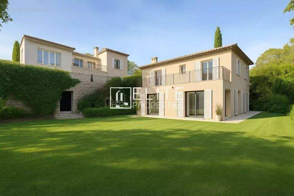 Appartement à MOUANS-SARTOUX