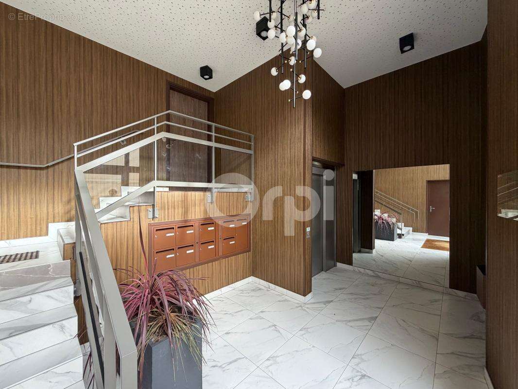 Appartement à NOGENT-SUR-MARNE