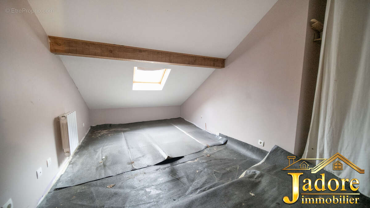 Appartement à SENONES