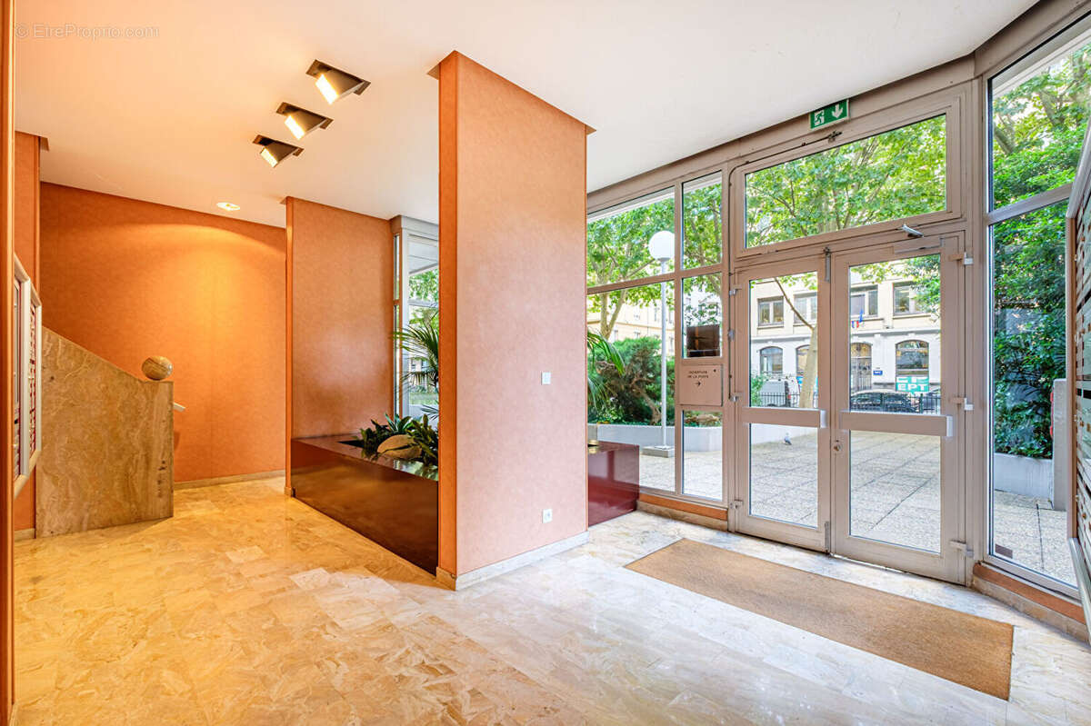 Vente appartement 74 m2 de calme et de lumière - photo 9