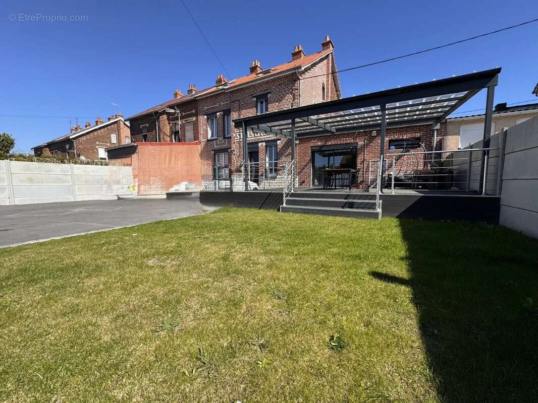 Maison à LOURCHES