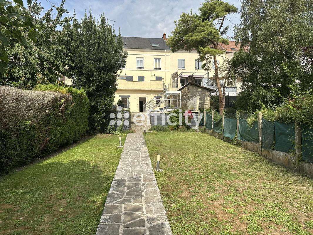 Maison à MONTATAIRE