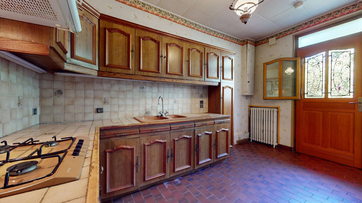 Maison 2 pièces avec beau terrain de 657 m2   Un véritable potentiel à révéler - photo 8