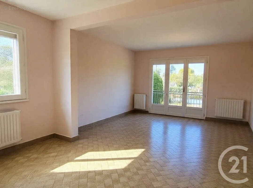 Maison 150 m² à Jalognes  - photo 2