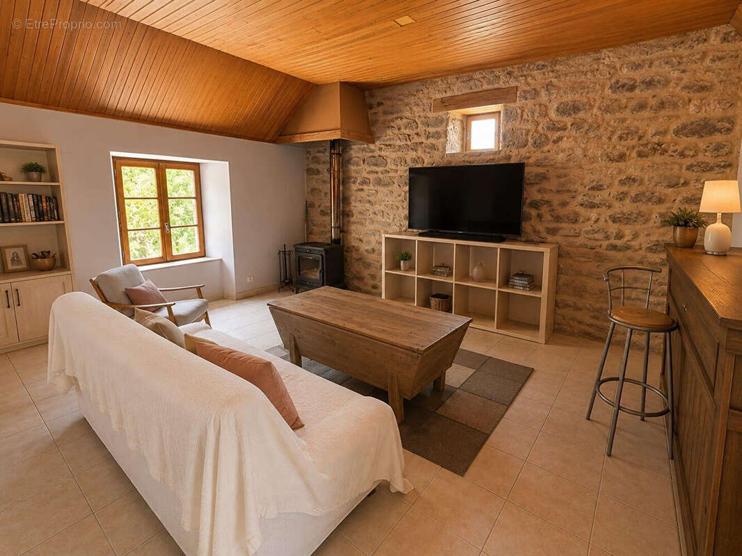Ensemble immobilier en pierre entre BOZOULS et ESPALION - photo 10