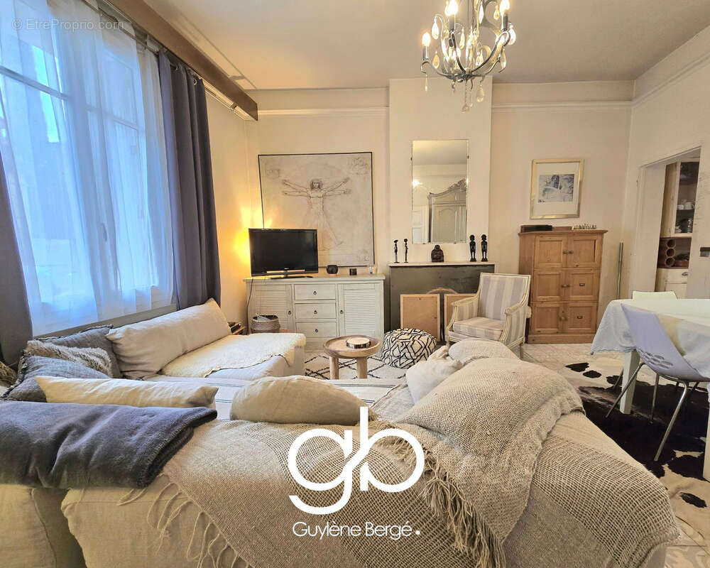 Maison à LANSARGUES