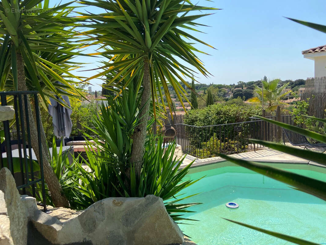 Maison à SAINT-GILLES