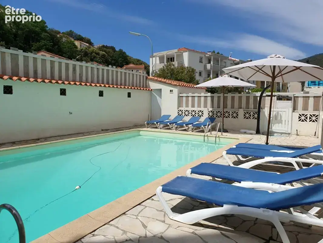 Immeuble / Résidence familiale avec piscine de 11 logements à Amélie les Bains, idéal projet professionnel ou investisseur - photo 4