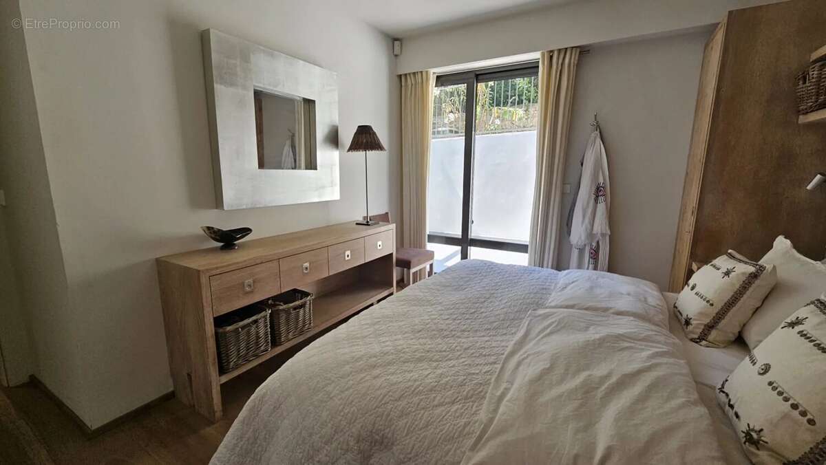 Exclusivité - Cap d'Antibes Gallice - 3P en rez-de-jardin surélevé  - Vue magnifique mer - photo 9