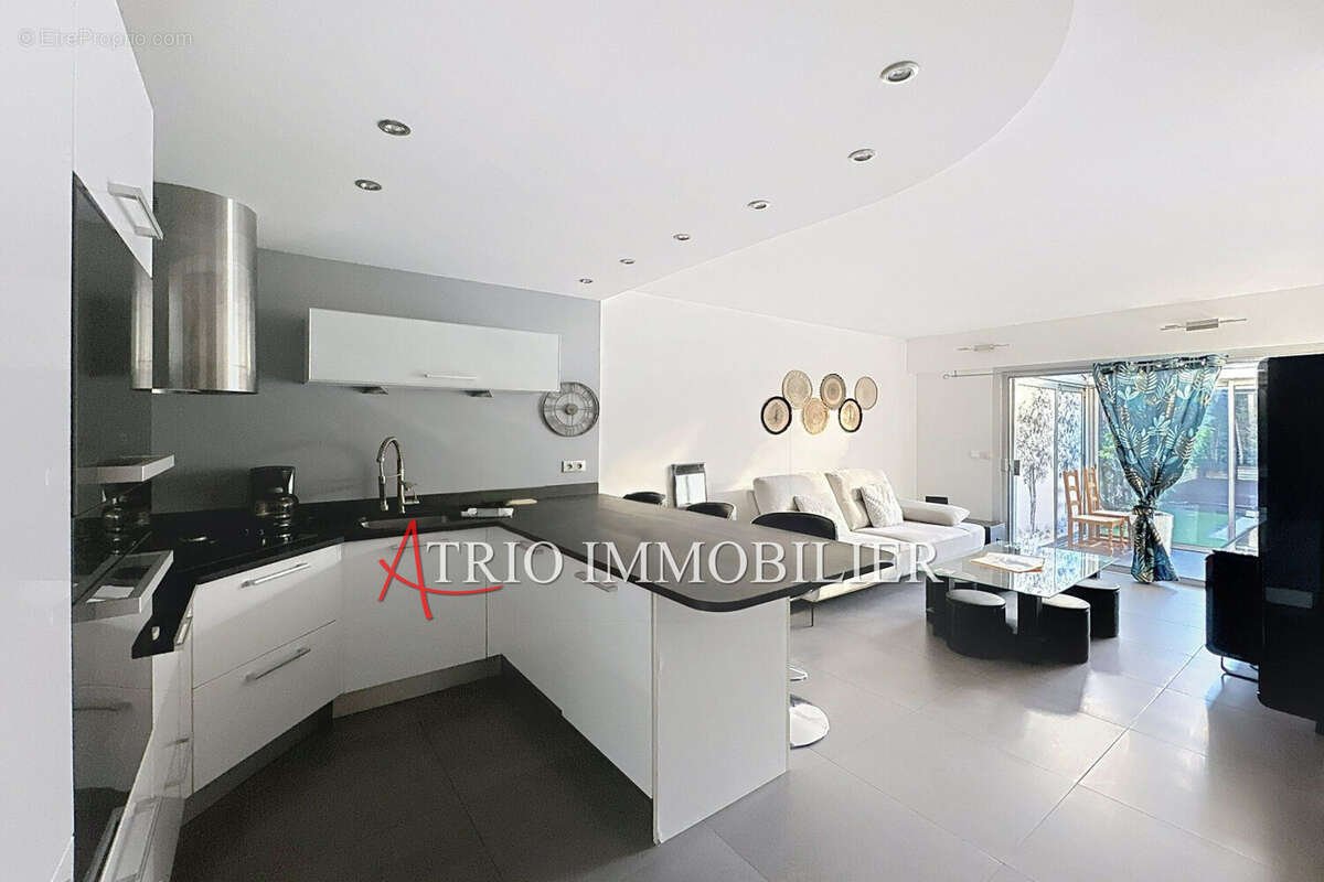 Maison à CAGNES-SUR-MER