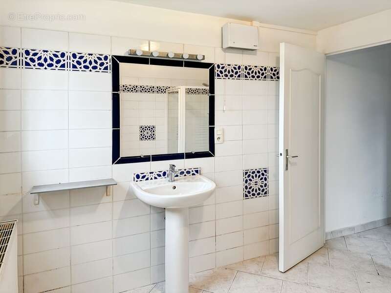 Maison à SARRAGUZAN