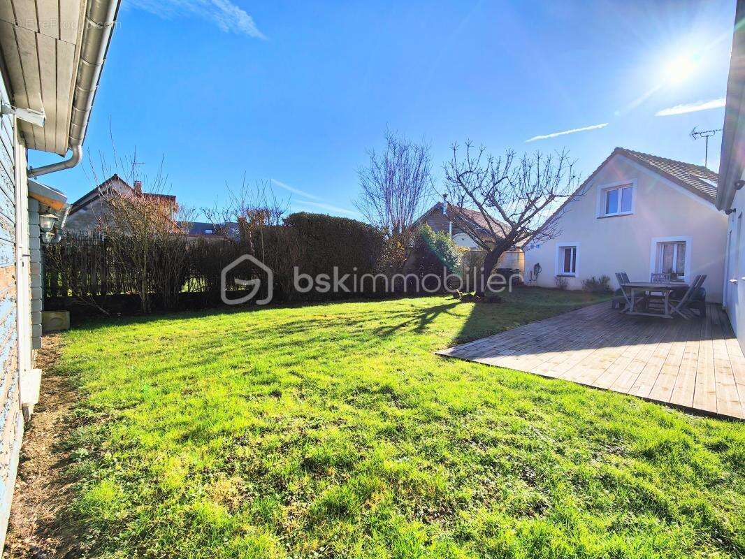 Maison à BAZAINVILLE