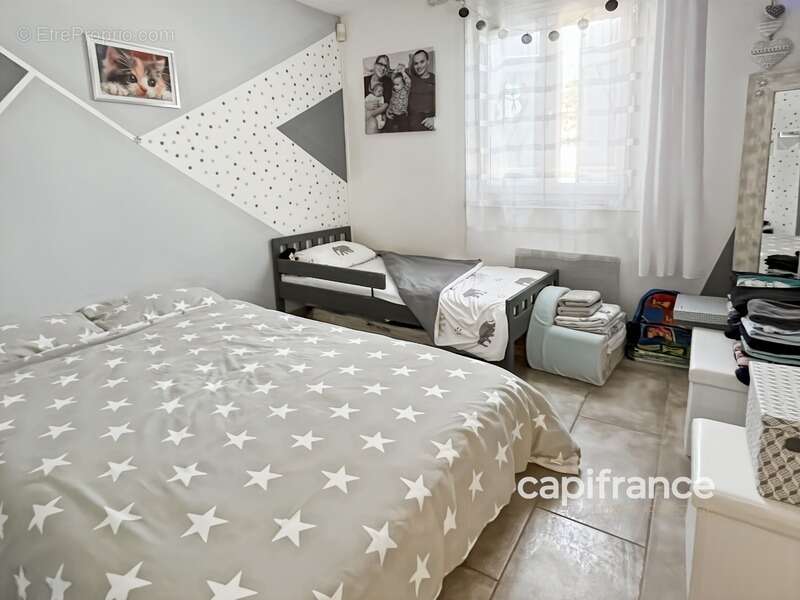 Maison à BAGNOLS-EN-FORET