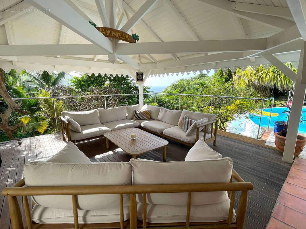 Maison à LES TROIS-ILETS