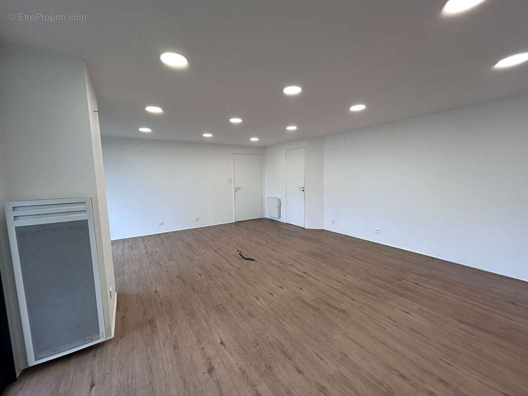 Local commercial Quimper  Sud 30 m2 - photo 3