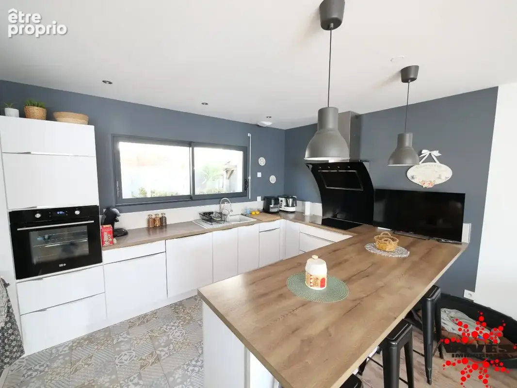 Villa contemporaine avec piscine dans un cadre privilégié - photo 5
