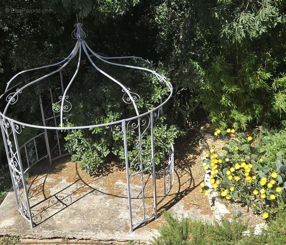 A vendre villa 4 chambres terrain 1706 m2 - photo 14
