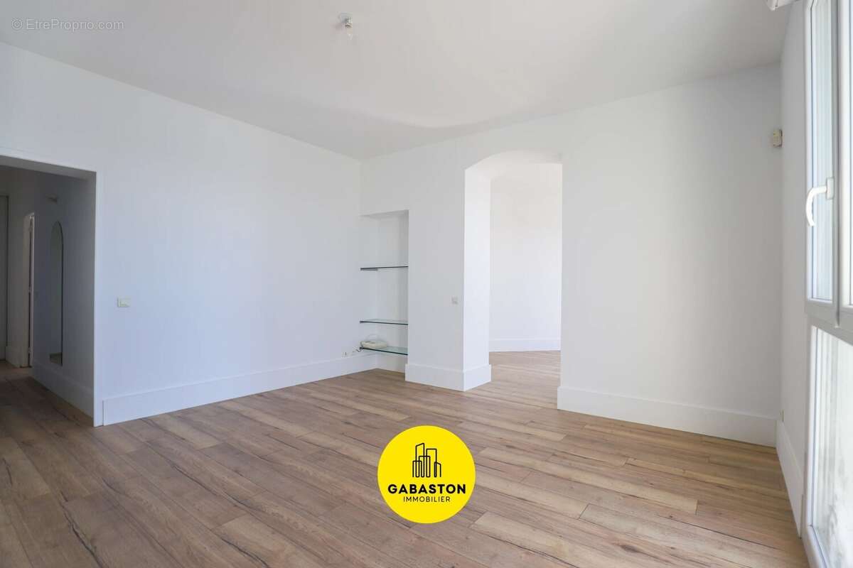 Appartement à MARSEILLE-7E