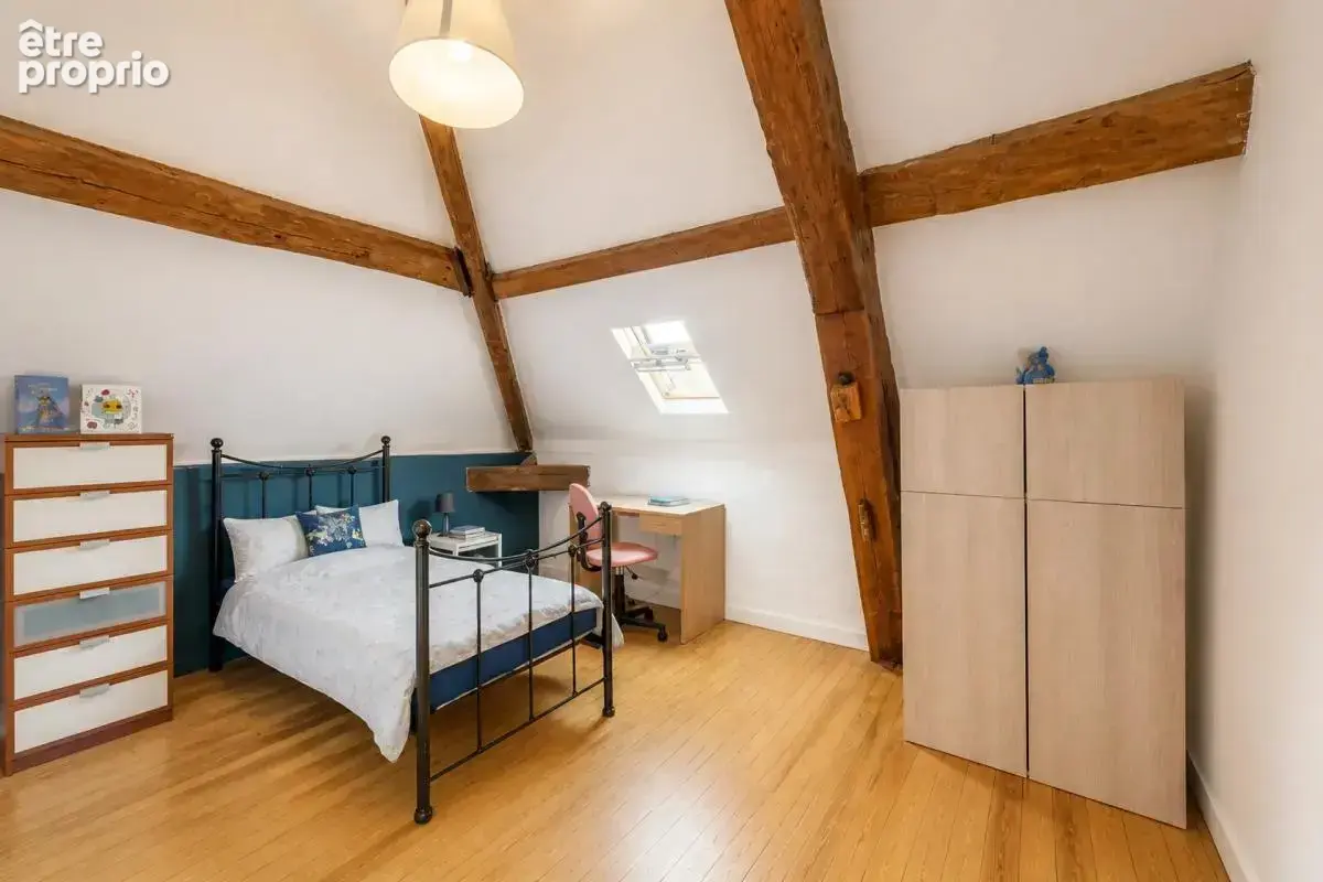Faremoutiers – Maison familiale de 220 m², 7 chambres et jardin - photo 12