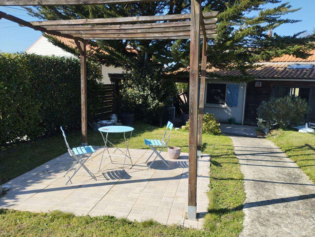 Maison Mauves Sur Loire 6 pièce(s) 150 m2 - photo 4