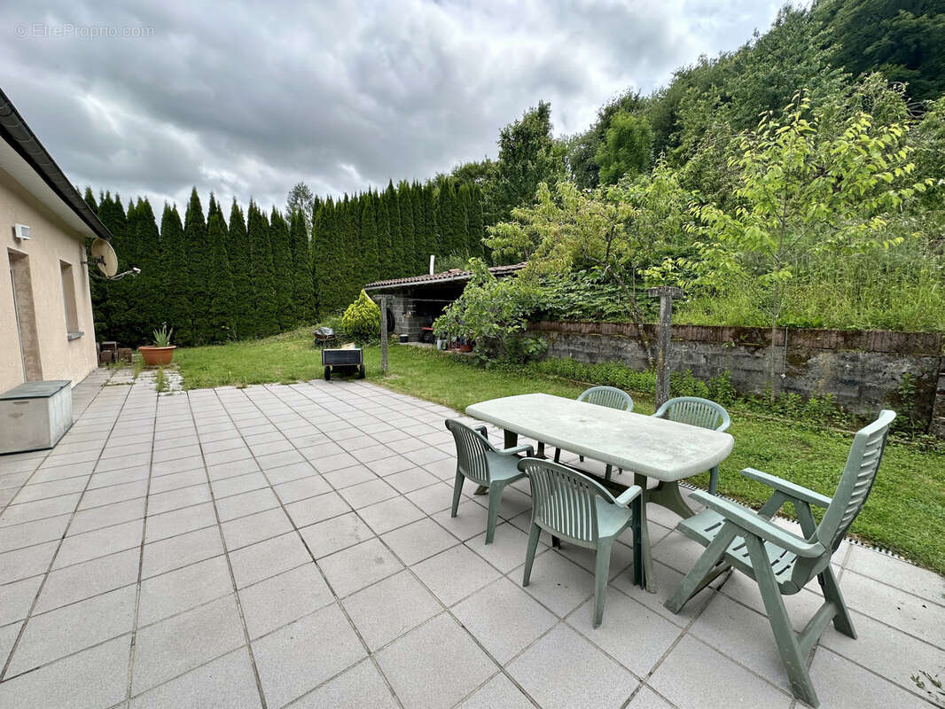 Maison à CHARENCY-VEZIN