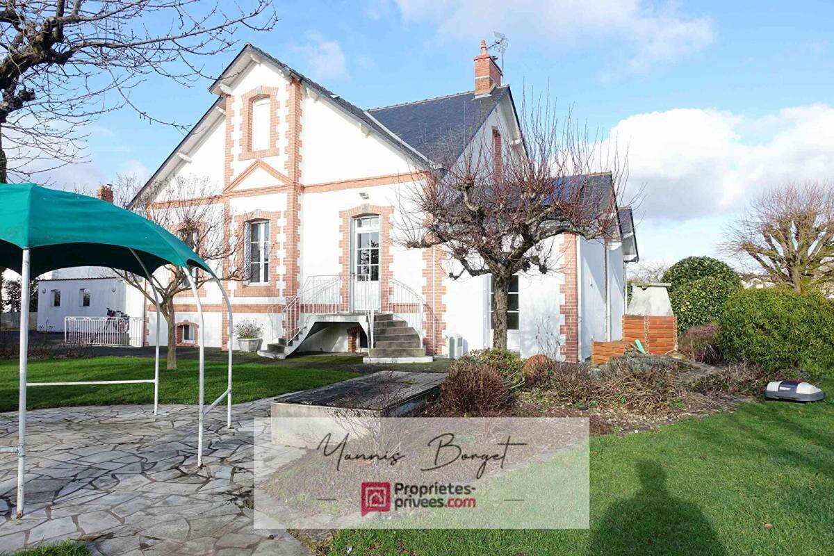 Maison à LES BROUZILS