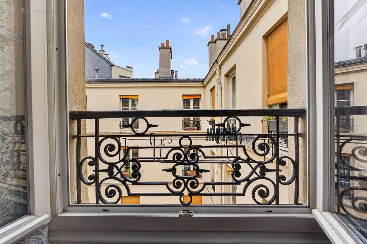 Appartement à PARIS-12E