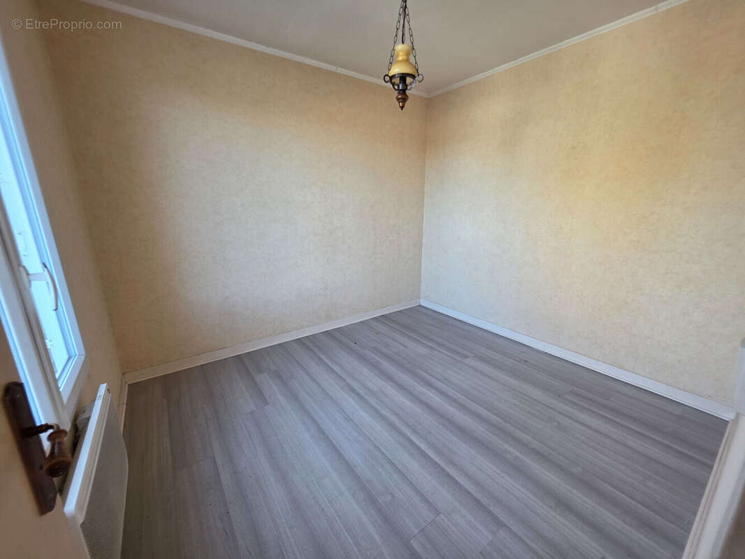 Maison à TOURNON-SAINT-MARTIN