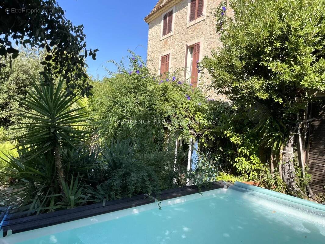 Maison à MOISSAC-BELLEVUE