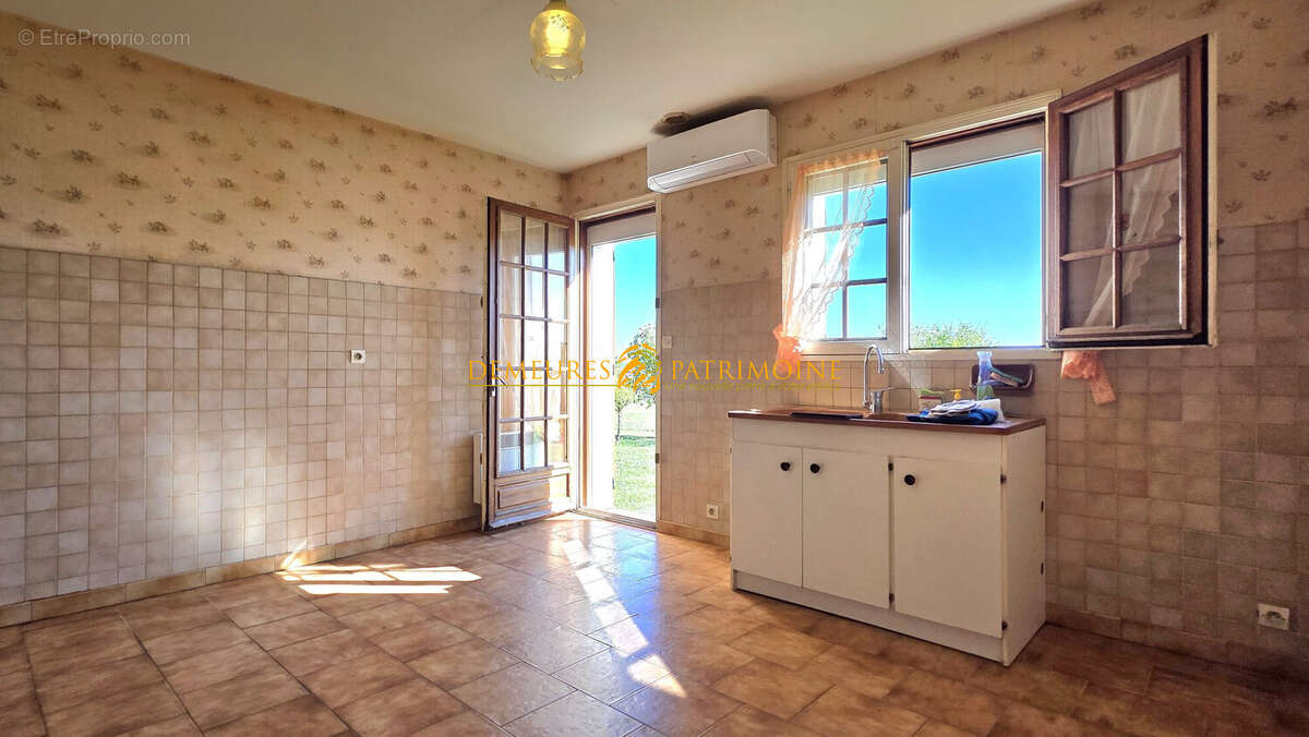 Maison à LA COURONNE