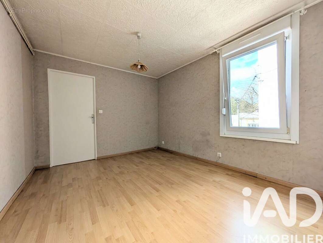 Appartement 69 m² à Knutange  - photo 5