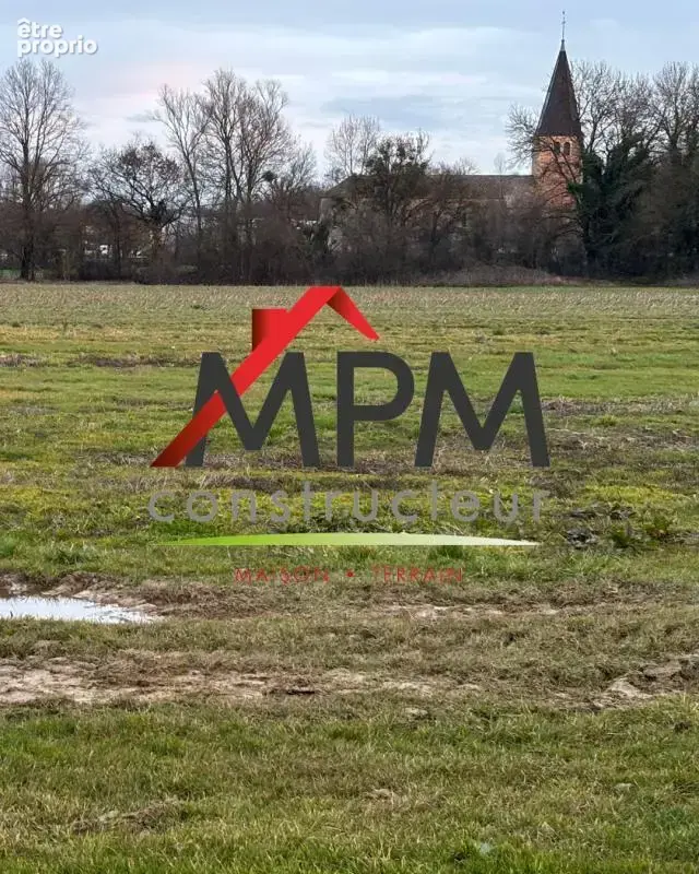 Photo Terrain à Bage-La-Ville au prix de 70 000€