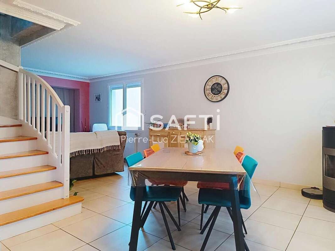 Photo 2 - Maison à ARQUENAY