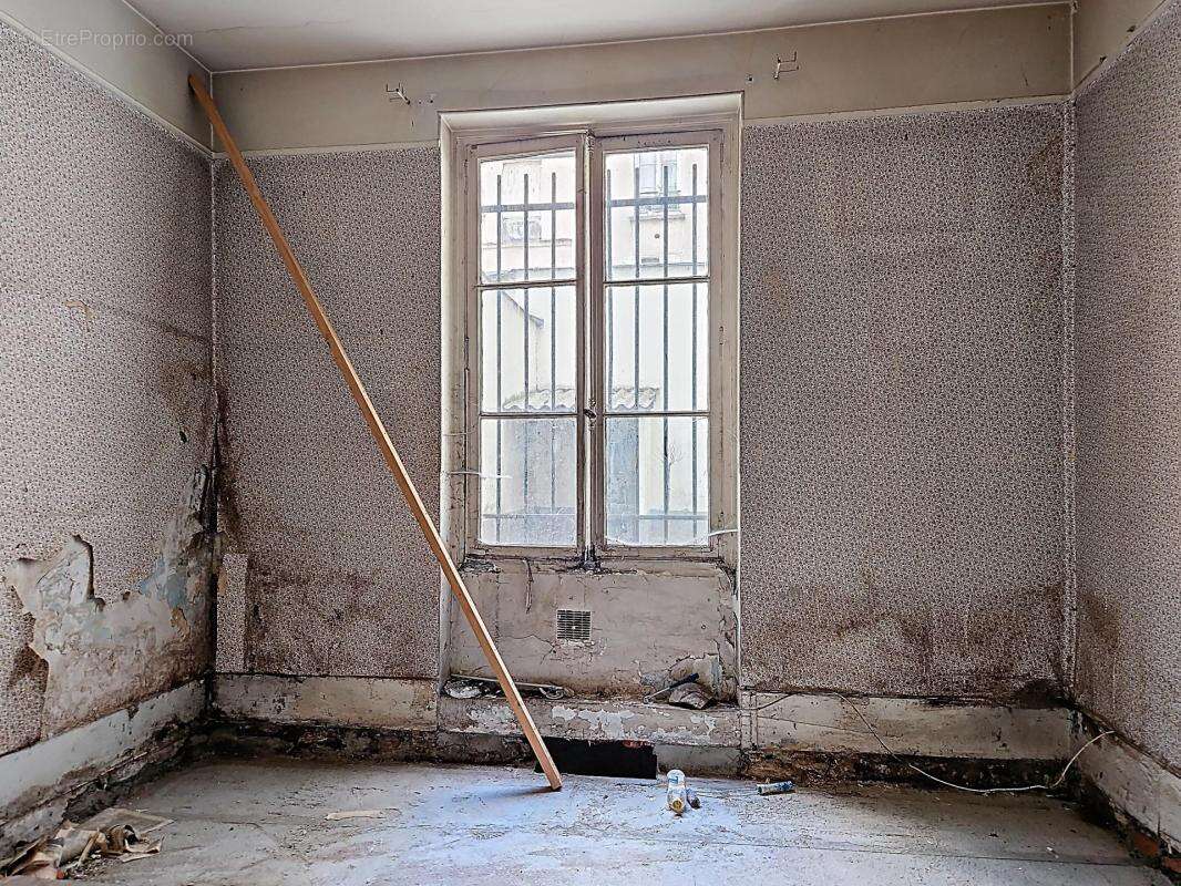 Appartement à PARIS-11E