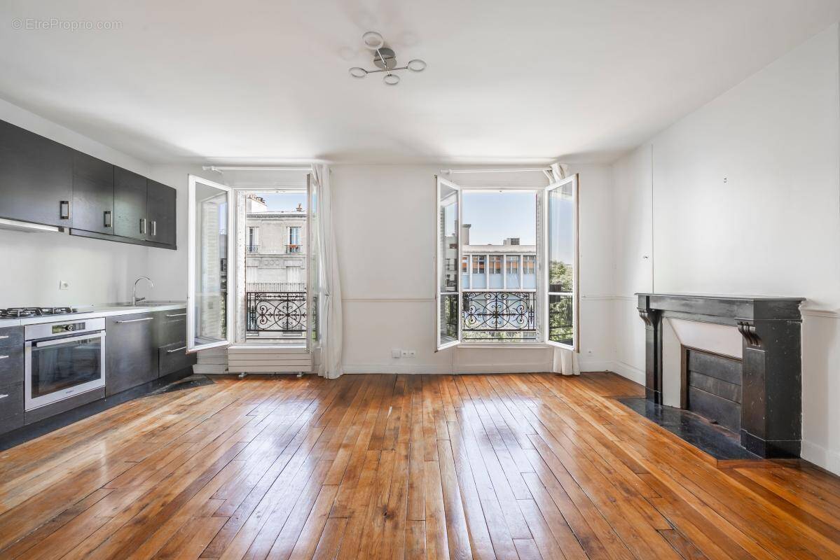 Appartement à PARIS-12E