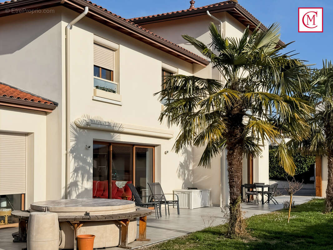 Maison à SAINT-ISMIER