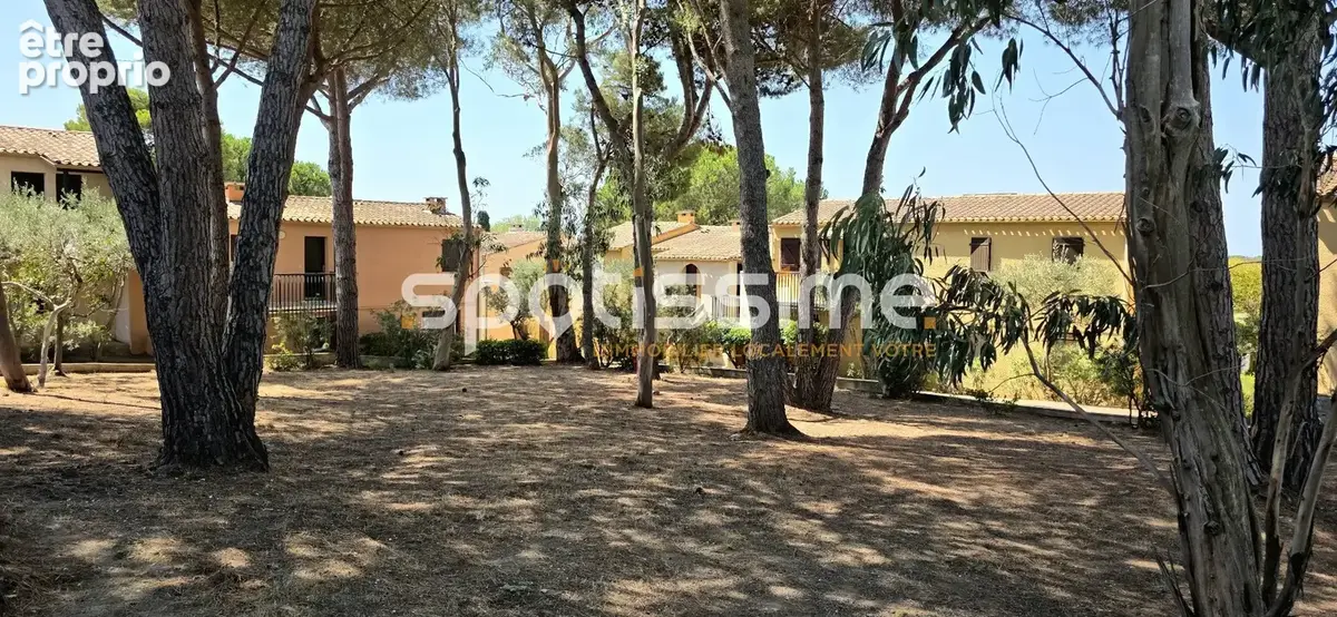 CAP D'AGDE, Mont Saint Martin - T2 avec parking dans résidence avec piscine - photo 9