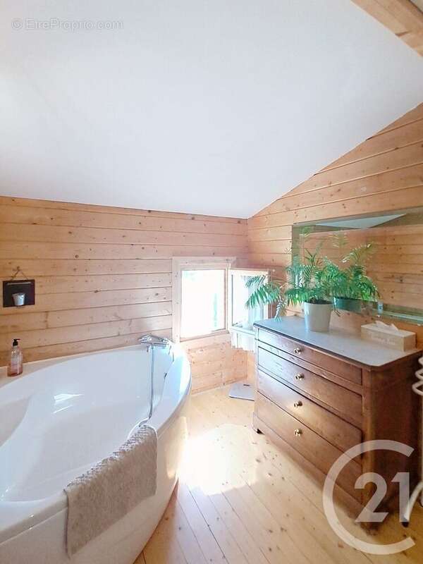 Maison à MOLLEVILLE