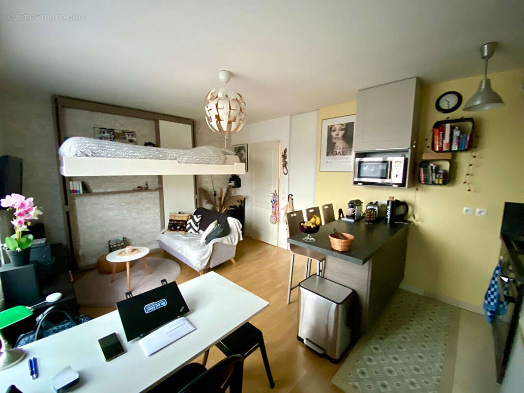 Appartement à SARTROUVILLE