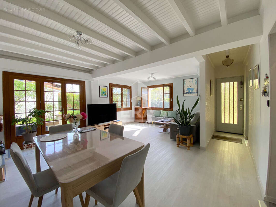 Maison à GUJAN-MESTRAS