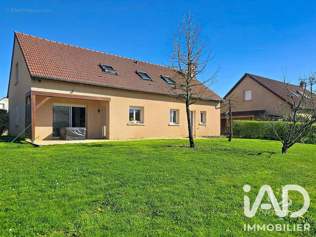 Maison 5 pièces 150 m² · à Jonchery · 150 m² · 245 000 €
