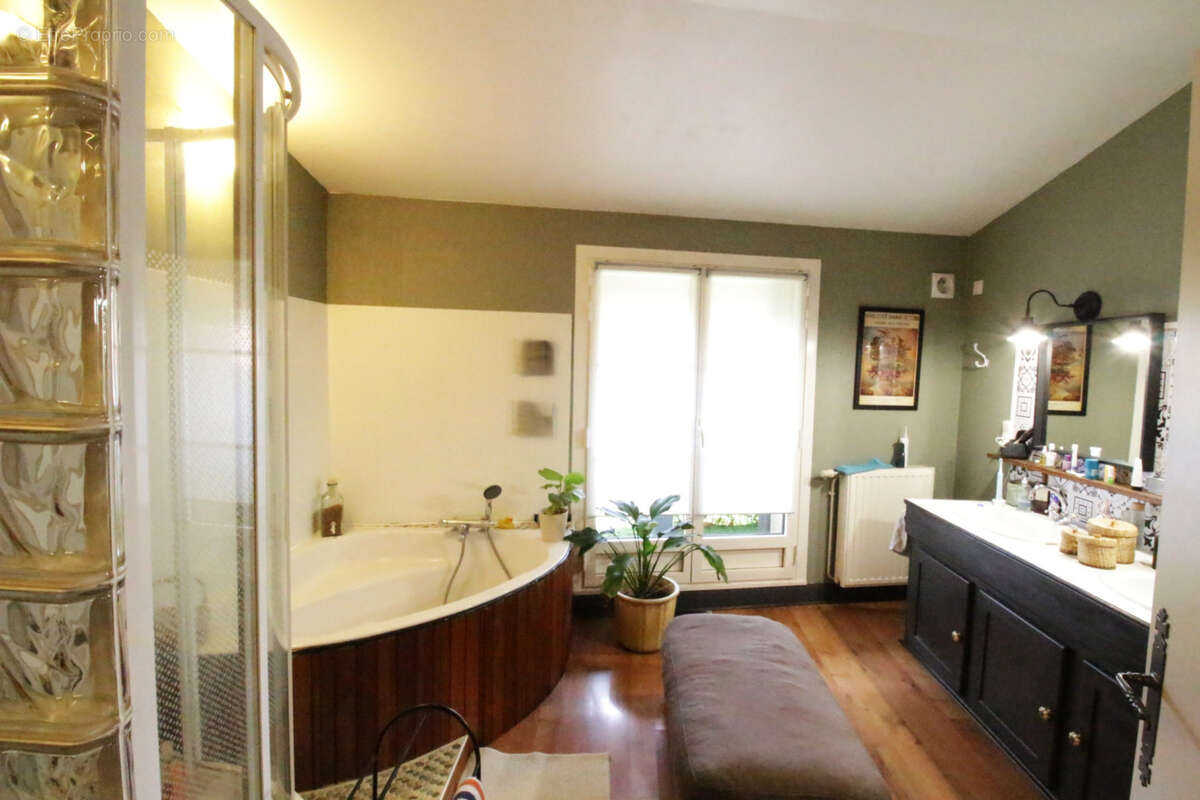 Maison à NEUVILLE-DE-POITOU