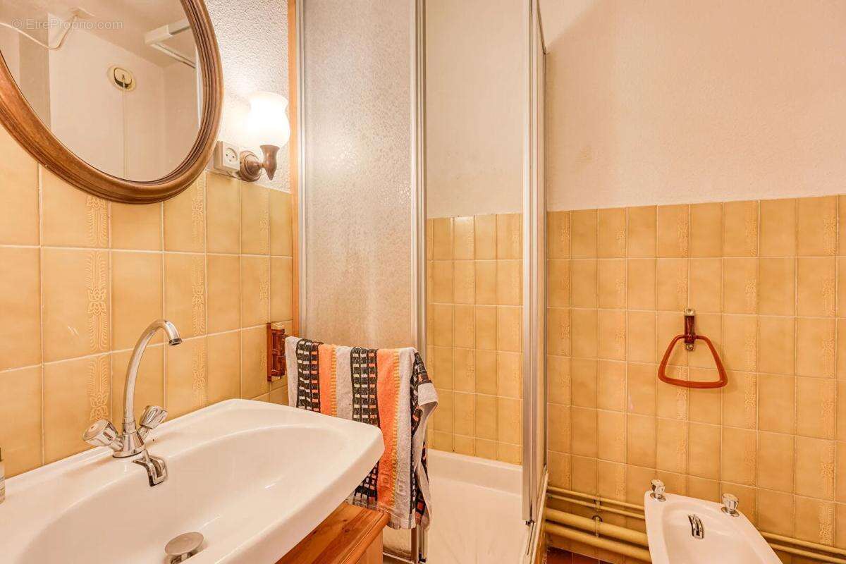 Appartement à SAINT-CYR-SUR-MER